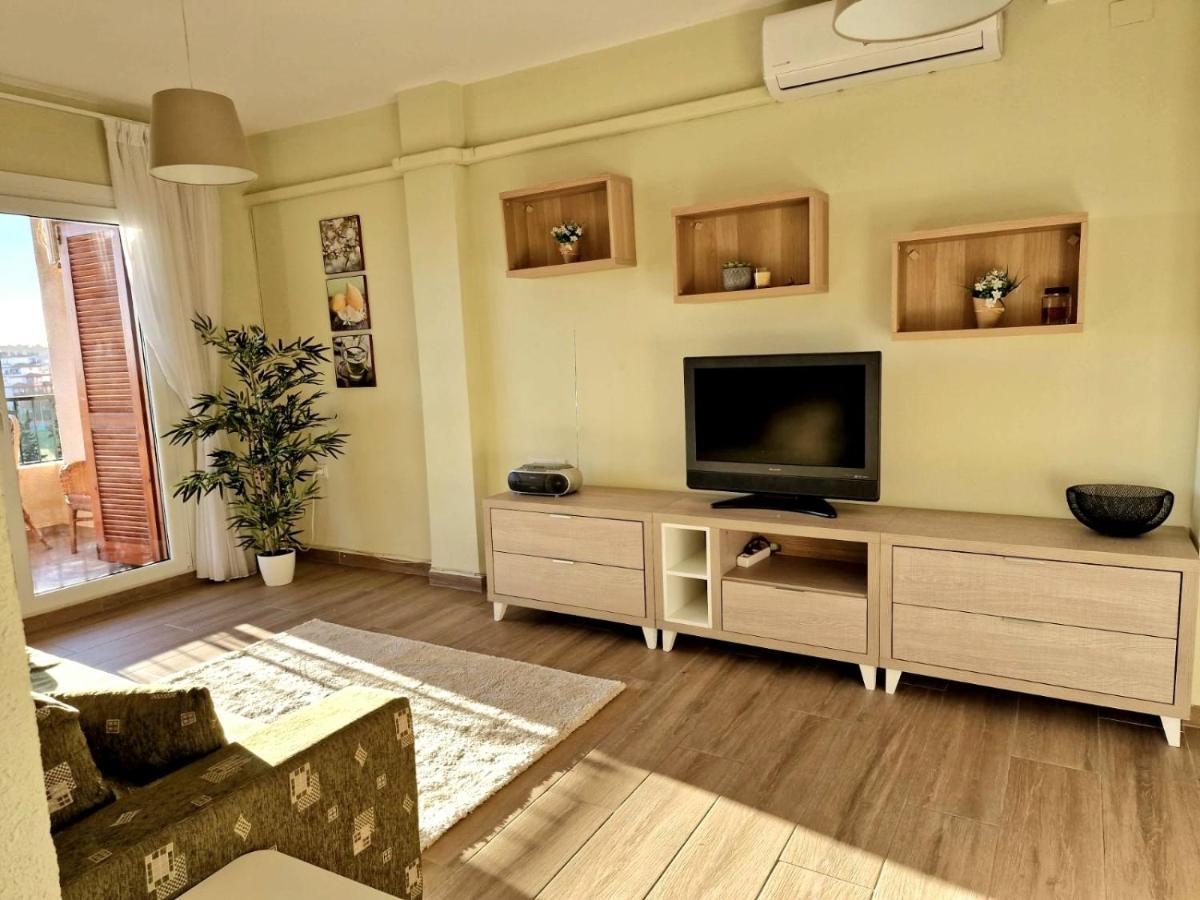 Cozy Apartment With Sea View Torrevieja Ngoại thất bức ảnh