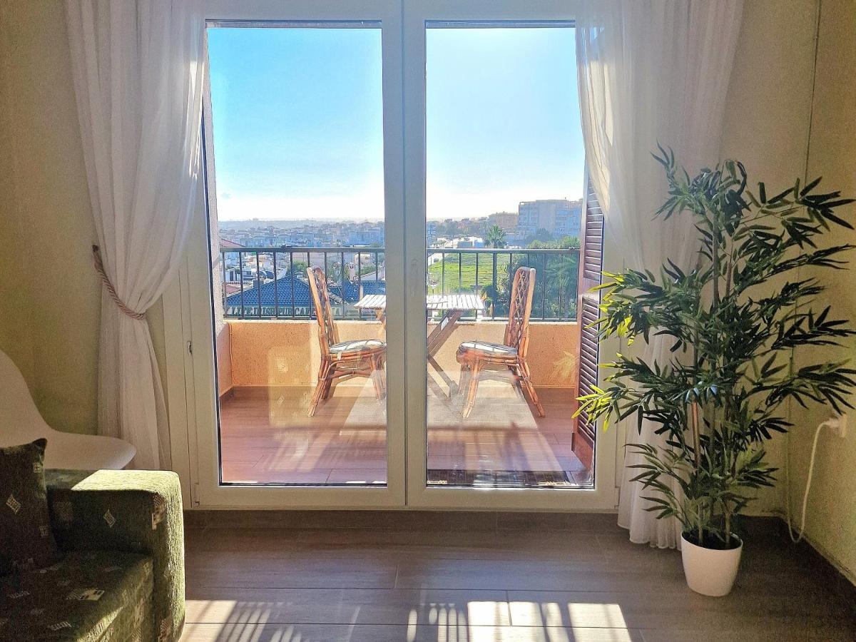 Cozy Apartment With Sea View Torrevieja Ngoại thất bức ảnh
