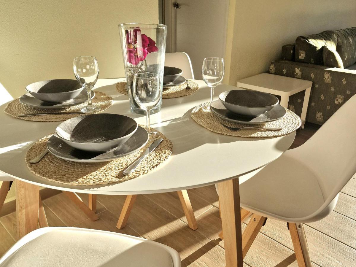 Cozy Apartment With Sea View Torrevieja Ngoại thất bức ảnh