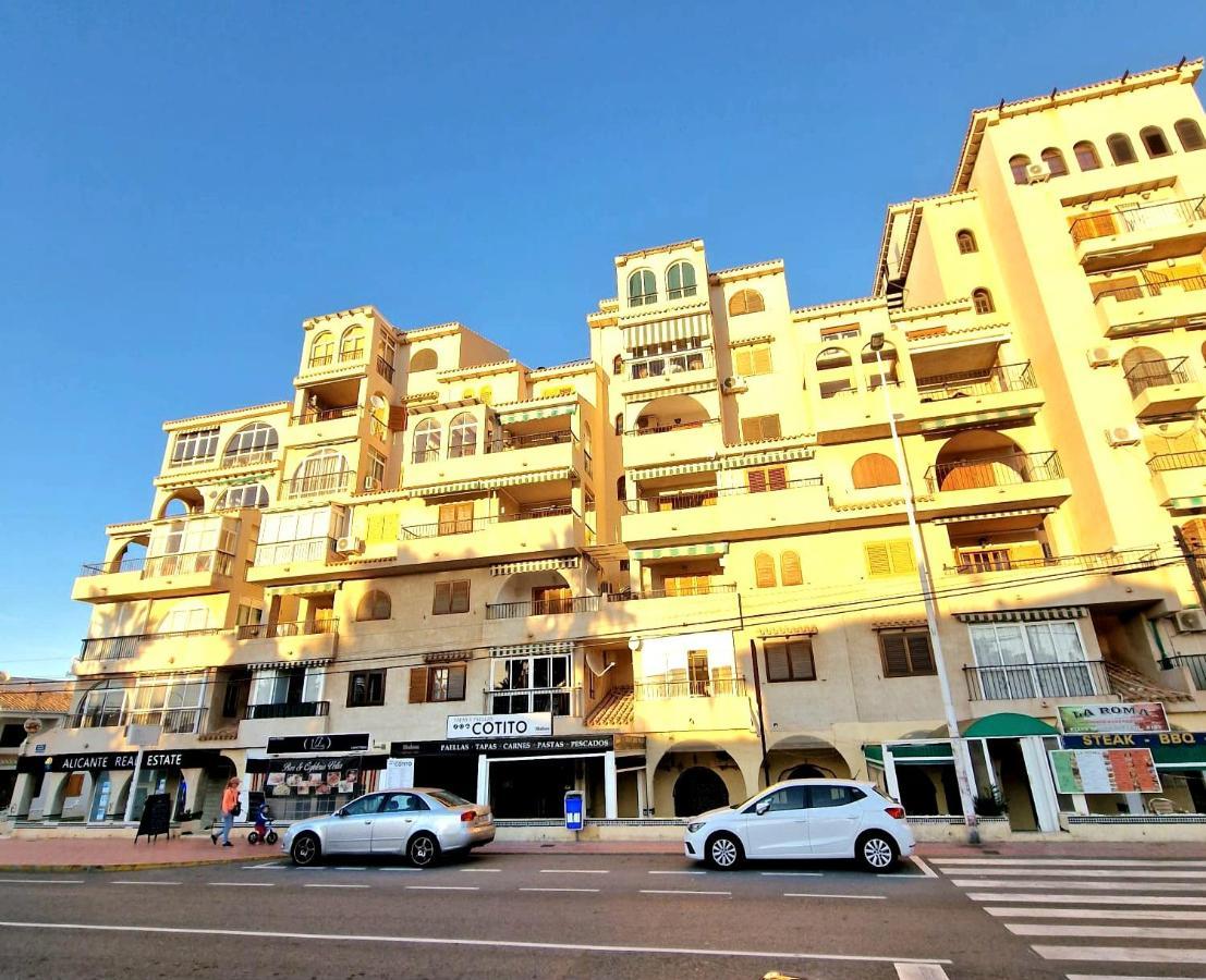 Cozy Apartment With Sea View Torrevieja Ngoại thất bức ảnh