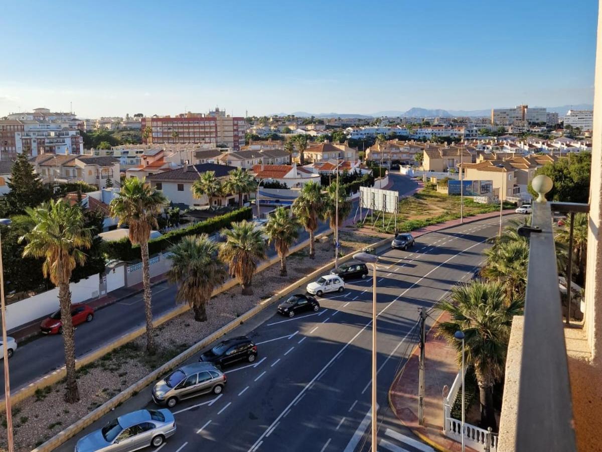 Cozy Apartment With Sea View Torrevieja Ngoại thất bức ảnh